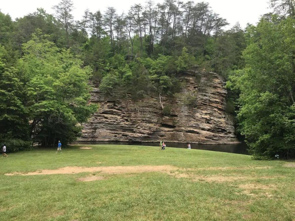 Tn State Parks Open! Hikes, Waterfalls, Firepits! Spencer Luaran gambar